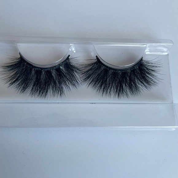 Mink Eyelashes - Picture 8 of 13